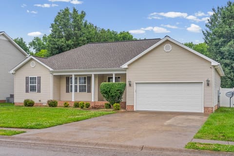 991 Wing Tip Circle, Hopkinsville, KY 42240 — photo 2