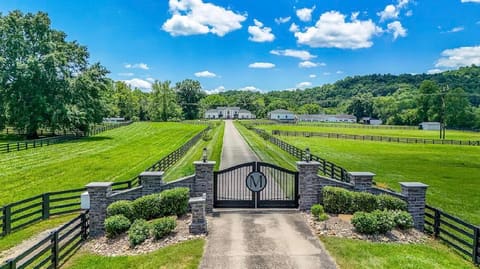 6606 S S US Highway 25E, Flat Lick, KY 40935 — photo 4