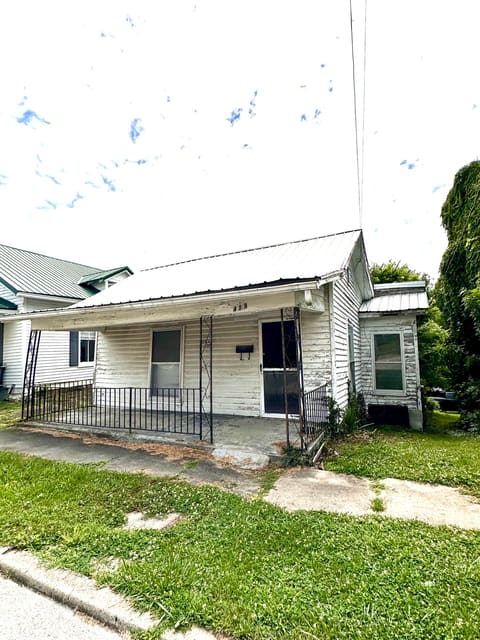459 N Broadway, Carlisle, KY 40311 — photo 2