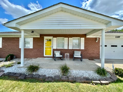 1187 Parkers Mill Road, Somerset, KY 42501 — photo 2