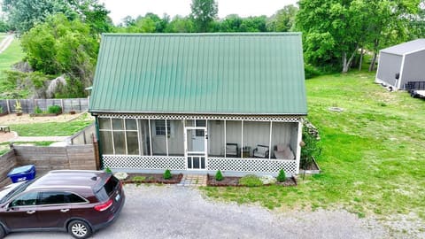 582 Cerulean Road, Cadiz, KY 42211 — photo 2