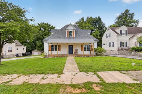 616 E Main Street, Danville, KY 40422 — photo 2