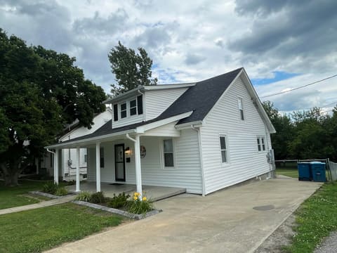 312A E Court Street, Lawrenceburg, KY 40342 — photo 2