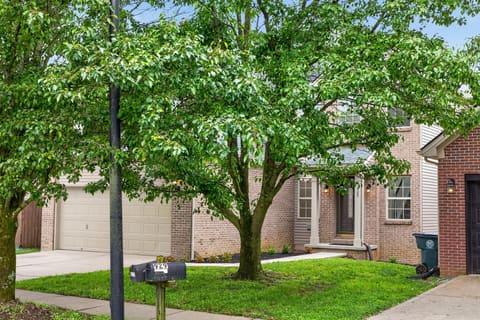 925 Winding Oak Trail, Lexington, KY 40511 — photo 2
