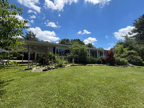 303 Freedom School Road, Mt Vernon, KY 40456 — photo 2
