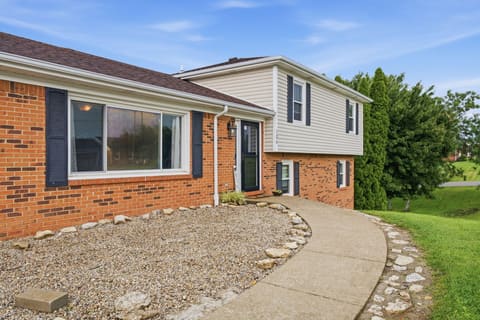 104 Deer Creek Drive, Richmond, KY 40475 — photo 5