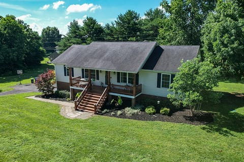 709 Yukon Avenue, Danville, KY 40422 — photo 2
