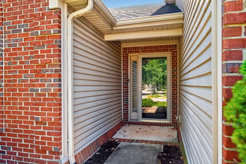 493 Madison Point Drive, Lexington, KY 40515 — photo 2