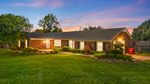 839 Springhill Lane, Frankfort, KY 40601 — photo 2