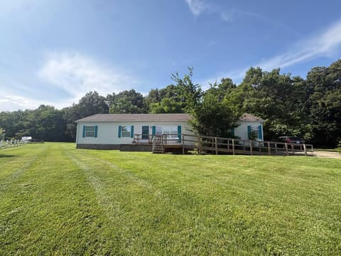 115 Lake Court Court, Kevil, KY 42053 — photo 2
