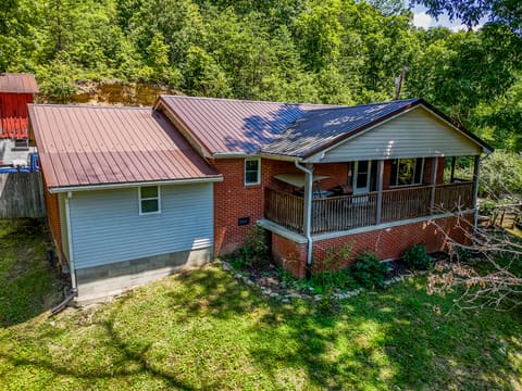 1845 Spaws Creek, West Liberty, KY 41472 — photo 2