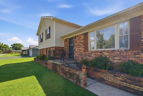 1558 Keith Road, Hodgenville, KY 42748 — photo 2
