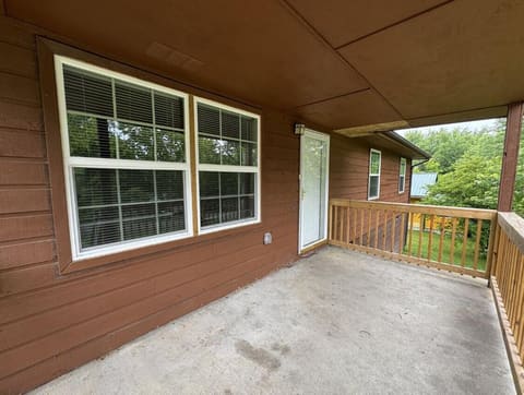 312 Keith Whitley Boulevard, Sandy Hook, KY 41171 — photo 2