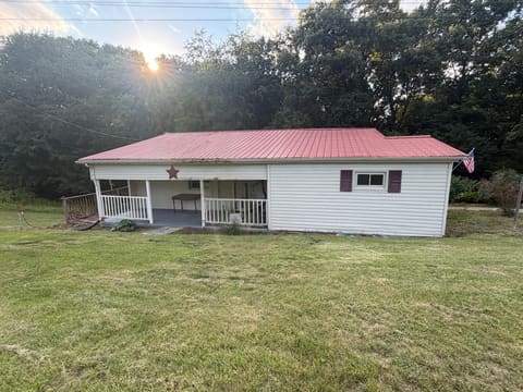 230 Barnes Road, Jeffersonville, KY 40337 — photo 3