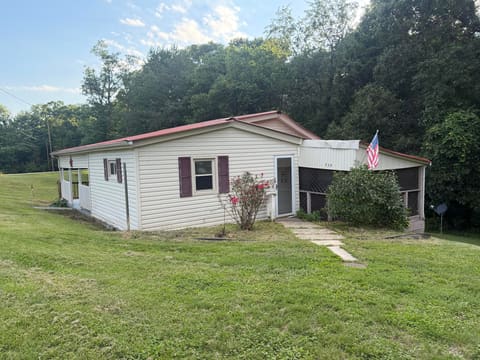 230 Barnes Road, Jeffersonville, KY 40337 — photo 5