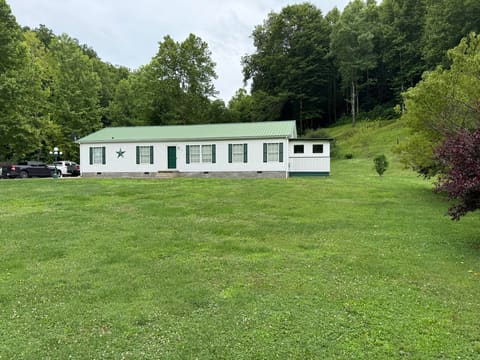 75 Cornwell Station Road, Frenchburg, KY 40322 — photo 4