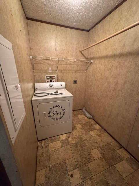 4801 Kentucky 550, Hindman, KY 41822 — photo 2