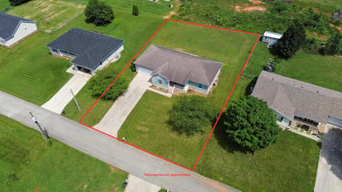 216 Surrey Way, Science Hill, KY 42553 — photo 2