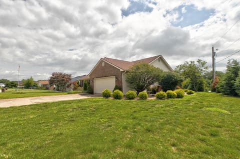 210 Helena Drive, Mt Sterling, KY 40353 — photo 3