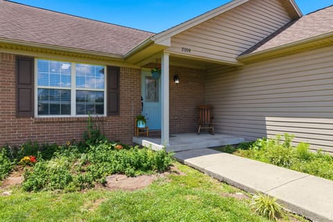 2004 White Oak Drive, Lawrenceburg, KY 40342 — photo 3