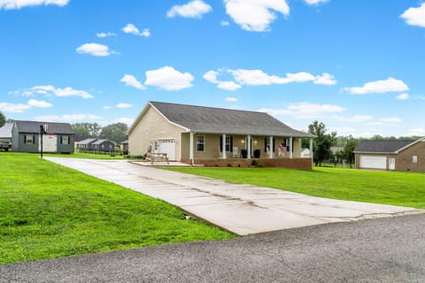 54 Victoria Drive, Cadiz, KY 42211 — photo 3