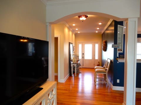 718 Marina Village Drive, Grand Rivers, KY 42045 — photo 3