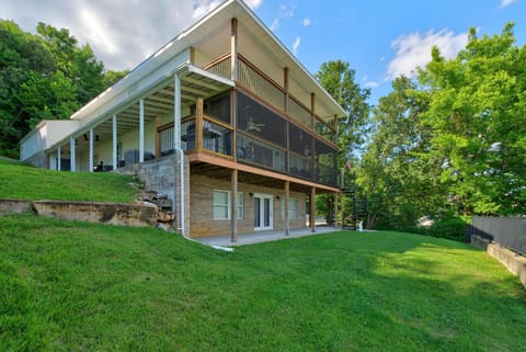 141 S Ash Street, Kuttawa, KY 42055 — photo 3
