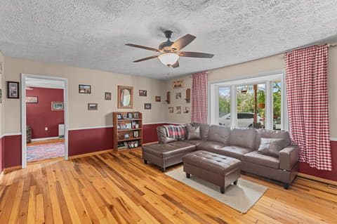 3695 Tarr Ridge Road, Frenchburg, KY 40322 — photo 5