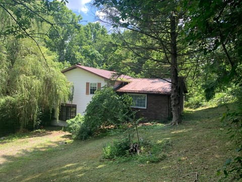 60 Grover Whitehead Road, Whitley City, KY 42653 — photo 2