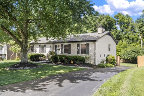 3483 Lansdowne Drive, Lexington, KY 40517 — photo 4