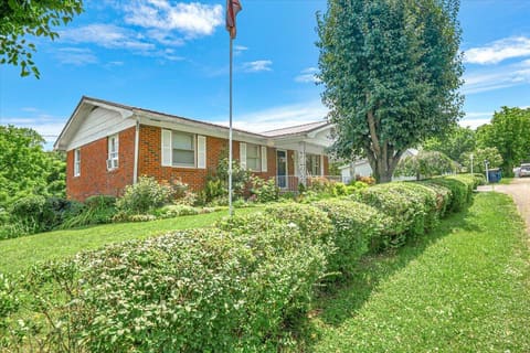 129 Mullins Street, Livingston, KY 40445 — photo 4