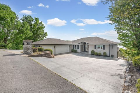 401 Pollard Circle, Cadiz, KY 42211 — photo 2