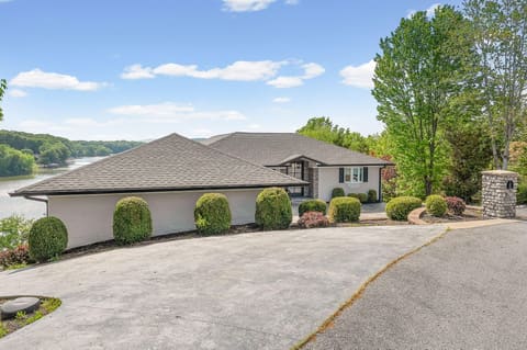 401 Pollard Circle, Cadiz, KY 42211 — photo 4