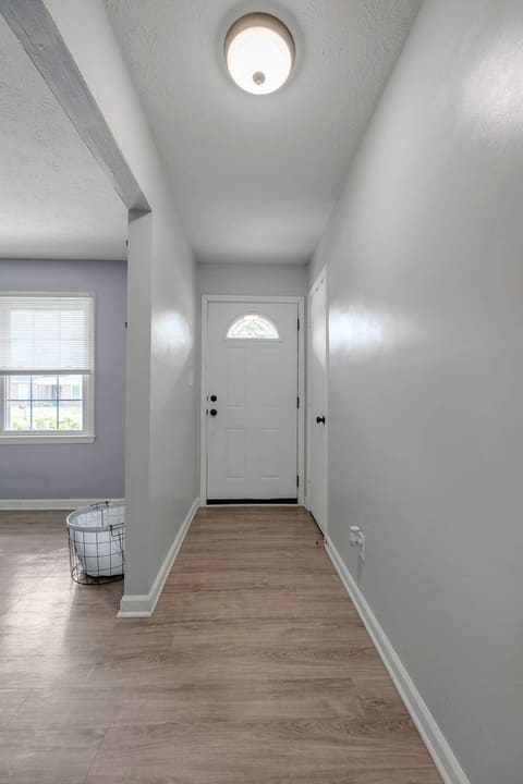 845 Mildred Street, Versailles, KY 40383 — photo 2