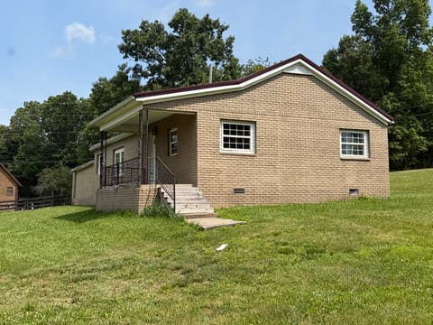 2718 Bee Creek Road, Corbin, KY 40701 — photo 2