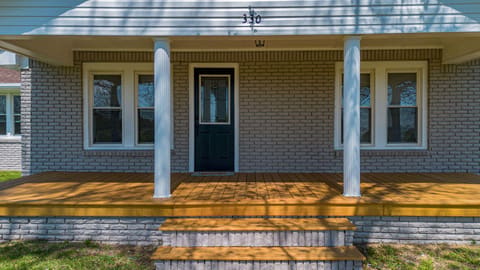 330 E M Hurley Road, Calvert City, KY 42029 — photo 2