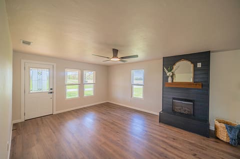 330 E M Hurley Road, Calvert City, KY 42029 — photo 4
