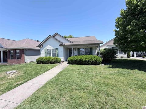 4915 W Towne Drive, Paducah, KY 42001 — photo 2