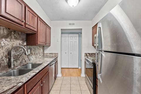 4410 Wisteria Landing Circle 208, Louisville, KY 40218 — photo 5
