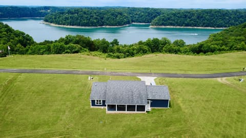 541 Beacon Street, Russell Springs, KY 42642 — photo 3