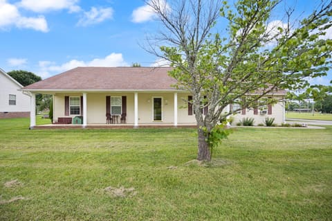 389 Park Lane, Science Hill, KY 42553 — photo 2