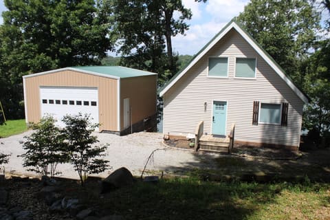 611 Hillside Trail, Eddyville, KY 42038 — photo 2