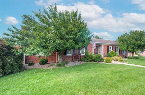 102 Dogwood Drive, Lancaster, KY 40444 — photo 3