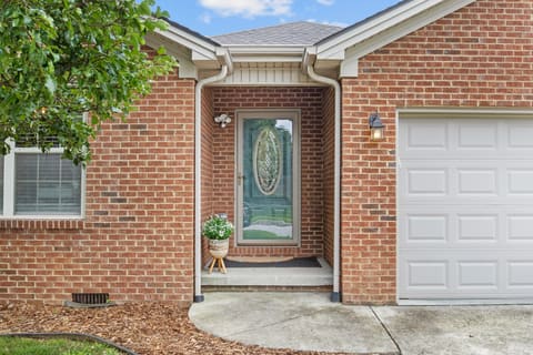 124 Bryants Trail, Berea, KY 40403 — photo 2