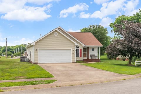 119 Carriage Way, Hopkinsville, KY 42240 — photo 2