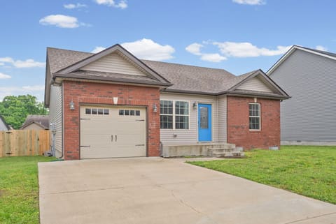 143 Ambridge Street, Oak Grove, KY 42262 — photo 2