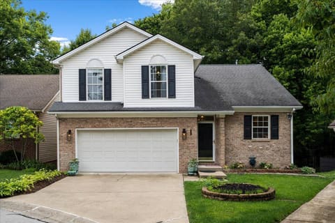 2316 Valencia Drive, Lexington, KY 40513 — photo 2