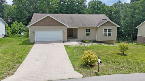422 Scarlet Oak Drive, London, KY 40741 — photo 2