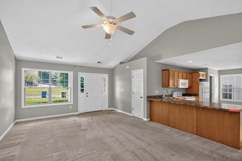 127 Starting Gate Point, Georgetown, KY 40324 — photo 4
