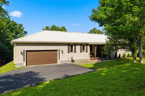 2250 Willisburg Lane, Lawrenceburg, KY 40342 — photo 2